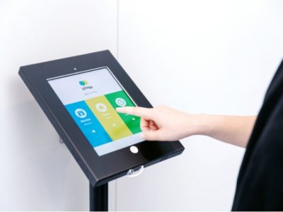 顔認証 / QR認証で入退室を管理